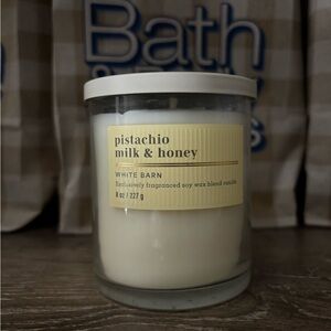 White Barn Pistachio Milk & Honey Soy Candle